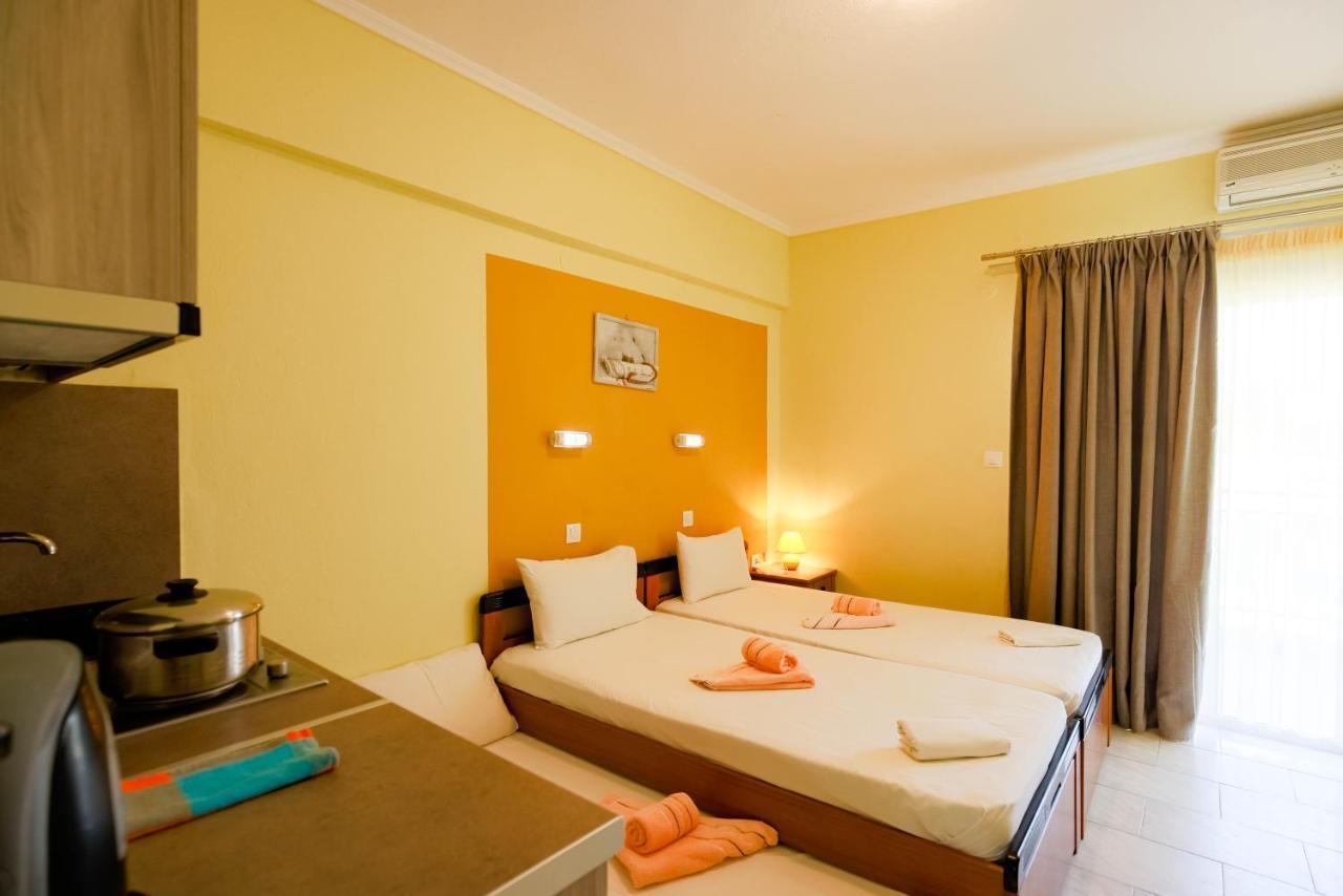 Dionisos Apartments Paralia Dionysiou Ngoại thất bức ảnh