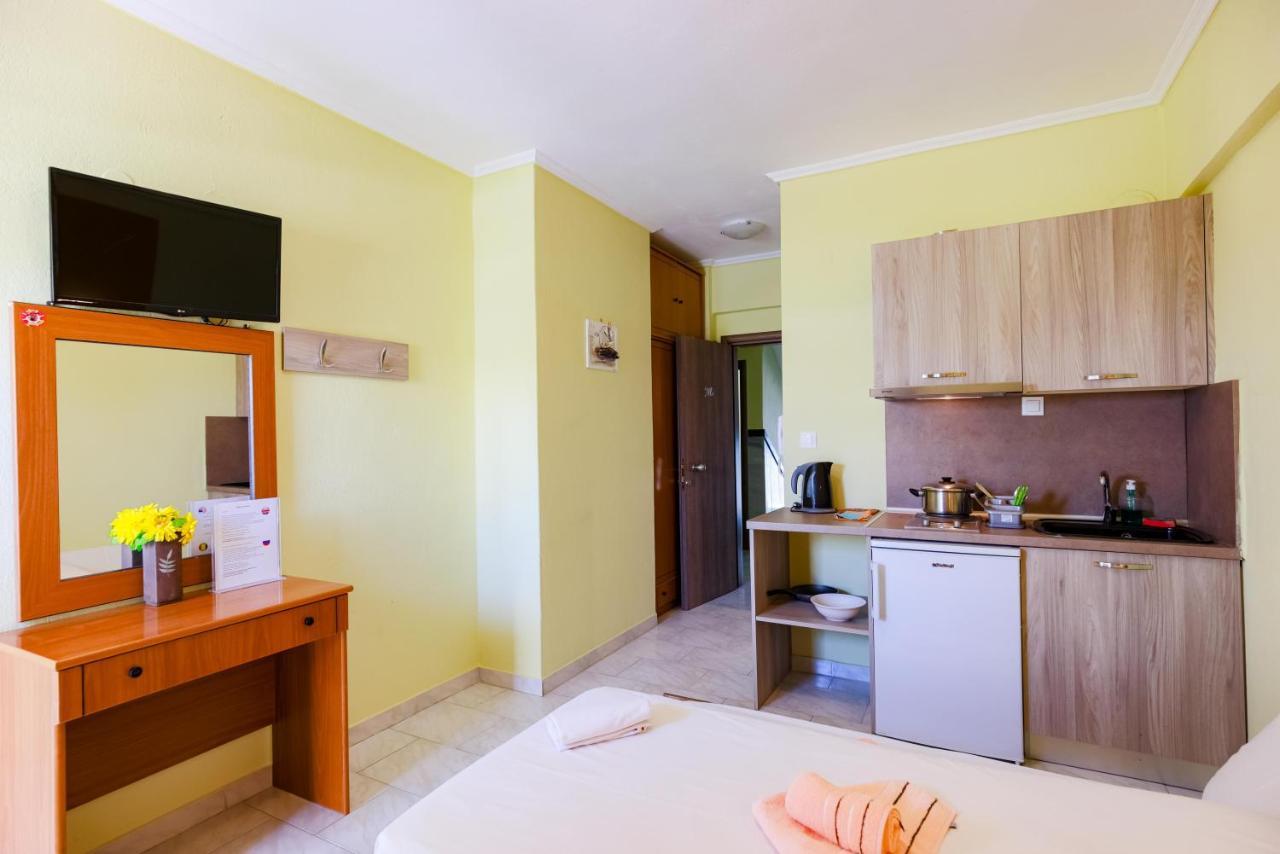 Dionisos Apartments Paralia Dionysiou Ngoại thất bức ảnh